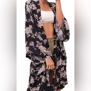 Spiritual Gangster Maya Floral Kimono Robe Bell Sleeve Tie Front Long OS